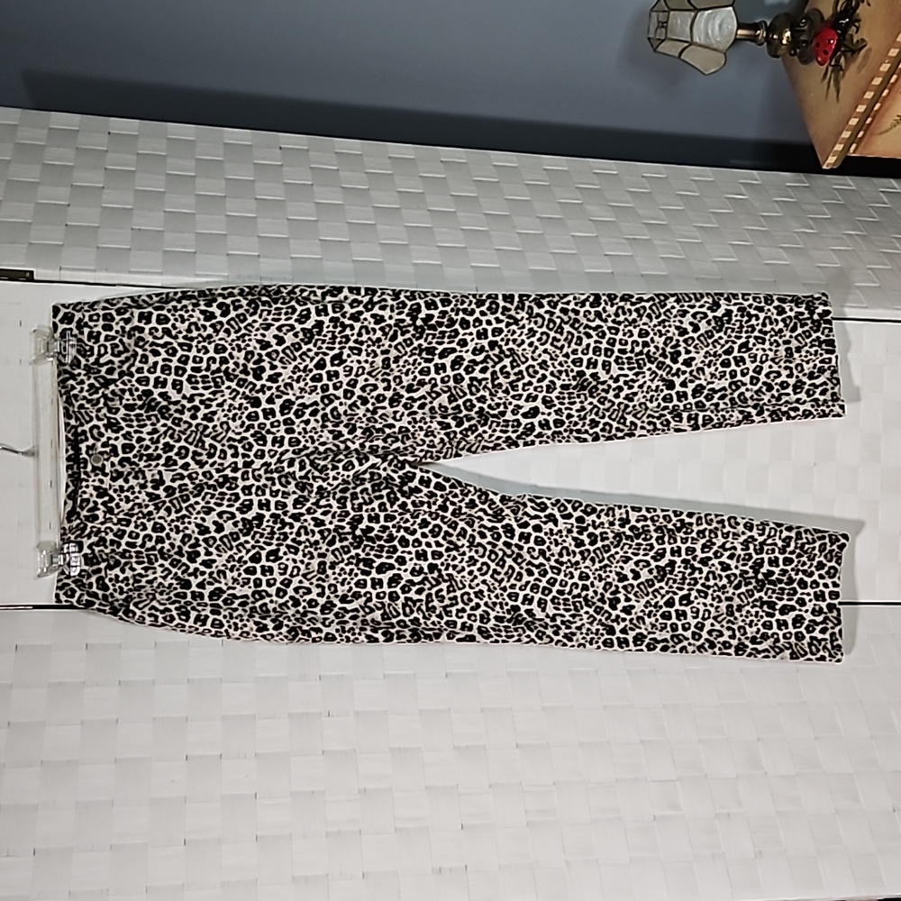 Charter Club Size- 8 Women's Leopard print 5 pocket Jeans